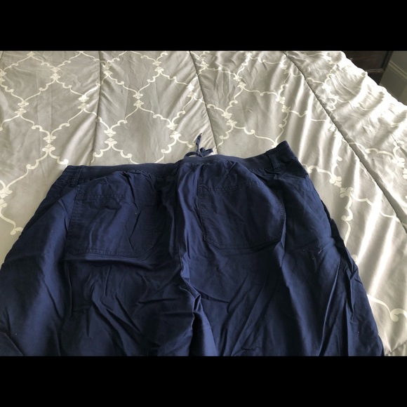 Lauren Ralph Lauren Blue pants. - Picture 6 of 10